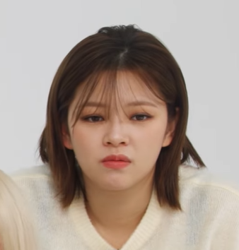 jeongyeonhour's tweet photo. https://t.co/l9VqnoTEim