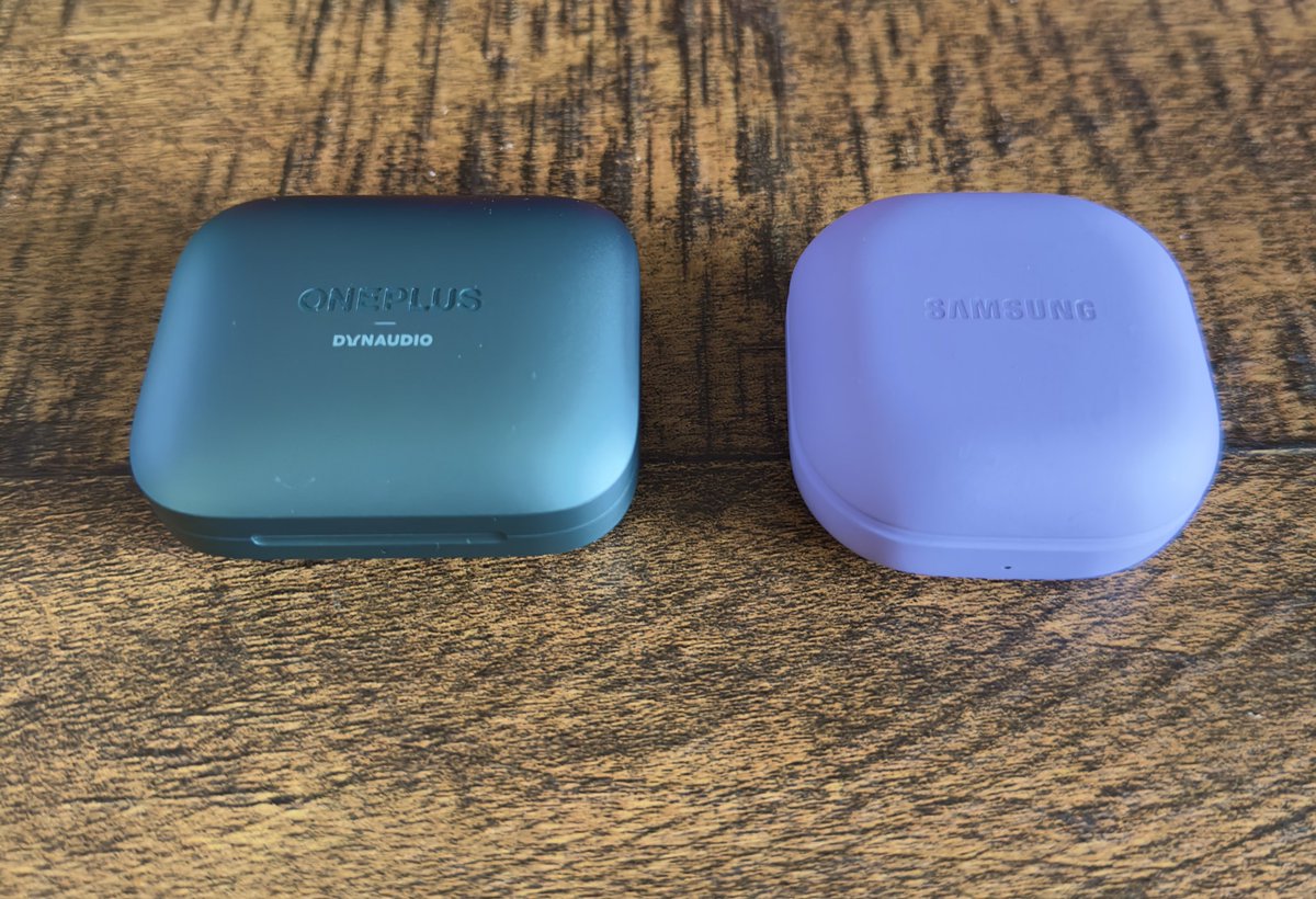 Orange_Scooter's tweet image. Whenever I switch between these two I&apos;m always reminded of how much better the One Plus Buds Pro 2 sound.

To my ears, from all the first party TWS that I ever tried/owned the 1+ are simply unmatched in audio quality and EQ customisation.

#OnePlusBudsPro2
#SamsungGalaxyBuds2Pro