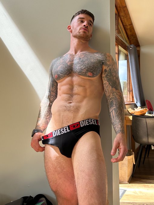 Click https://t.co/3x6d7ZPEFy for all my exclusive content 😈 https://t.co/djLg1EfBz9