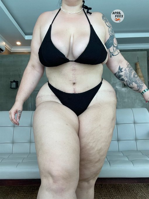 A body worth worshipping ? https://t.co/M6yvYKcg3n
