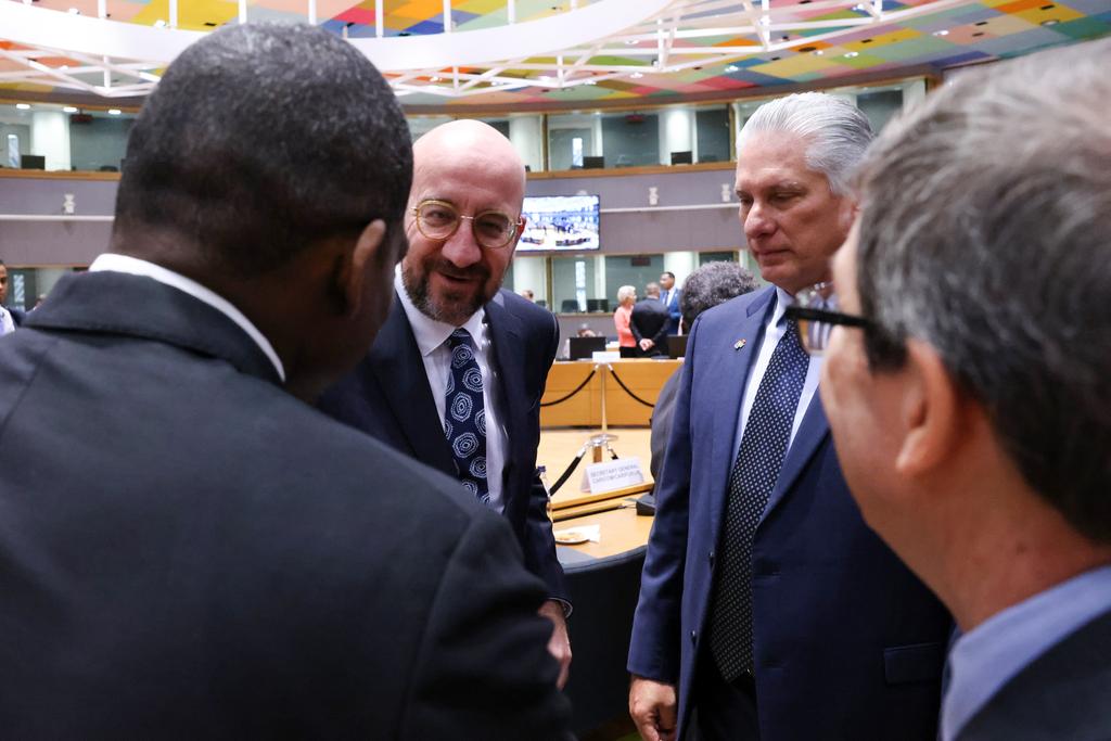 CubaMINREX's tweet photo. El presidente de #Cuba, @DiazCanelB, asistió a la Reunión de Alto Nivel UE-Caribe que tuvo lugar en Bruselas, Bélgica 🇧🇪.

Se abordó el tratamiento especial que merece el Caribe, particularmente por los efectos del cambio climático sobre los pequeños Estados insulares. https://t.co/aGlr1QBRgx