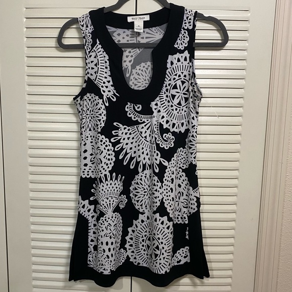 So good I had to share! Check out all the items I'm loving on <a href="/Poshmarkapp/">Poshmark</a> from <a href="/mikebogfoot/">Michael Pearson</a> #poshmark #fashion #style #shopmycloset #travismathew #michaelstars #whitehouseblackmarket: posh.mk/9RFuYmCAvBb