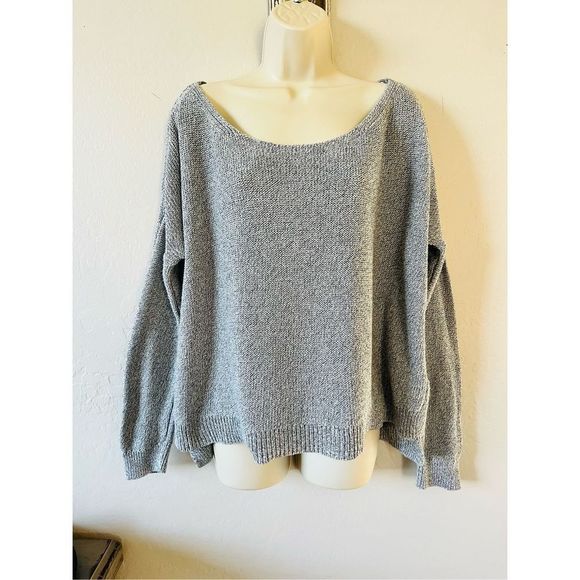 So good I had to share! Check out all the items I'm loving on <a href="/Poshmarkapp/">Poshmark</a> from <a href="/rdr9888/">Danielle Gibbs</a> #poshmark #fashion #style #shopmycloset #moth: posh.mk/fLceemCAvBb