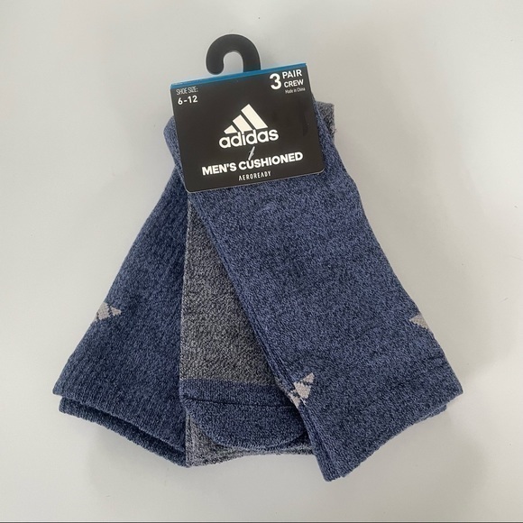 irieseas's tweet photo. So good I had to share! Check out all the items I'm loving on @Poshmarkapp from @Carolyn05221960 #poshmark #fashion #style #shopmycloset #adidas #incinternationalconcepts #bananarepublic: https://t.co/krwz45CvLG https://t.co/uMBMhMOfFq