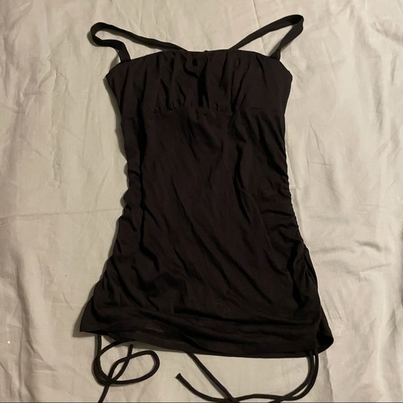 BThrifter's tweet photo. So good I had to share! Check out all the items I'm loving on @Poshmarkapp #poshmark #fashion #style #shopmycloset #bratops #secrettreasures: https://t.co/s4fVHQvq9s https://t.co/u1zybkrvvF