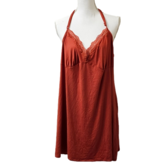 BThrifter's tweet photo. So good I had to share! Check out all the items I'm loving on @Poshmarkapp #poshmark #fashion #style #shopmycloset #bratops #secrettreasures: https://t.co/s4fVHQvq9s https://t.co/u1zybkrvvF