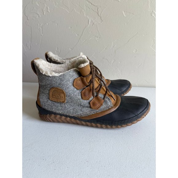shopCeceliaB's tweet photo. So good I had to share! Check out all the items I'm loving on @Poshmarkapp #poshmark #fashion #style #shopmycloset #sorel: https://t.co/WwV5KuE6Mo https://t.co/QnshOpfVcT