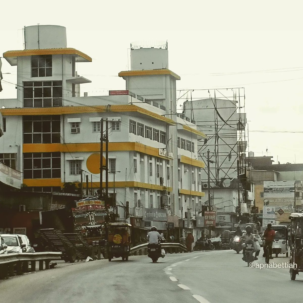 ApnaBettiah's tweet photo. Supriya Road Bettiah

#apnabettiah #bettiah #bth #champaran #br22 #westchamparan #bihar #बेतिया #eastchamparan #bettiahnagarnigam #बेतियानगरनिगम #bettiahcity #supriyaroad https://t.co/GdJ0yIwCoz