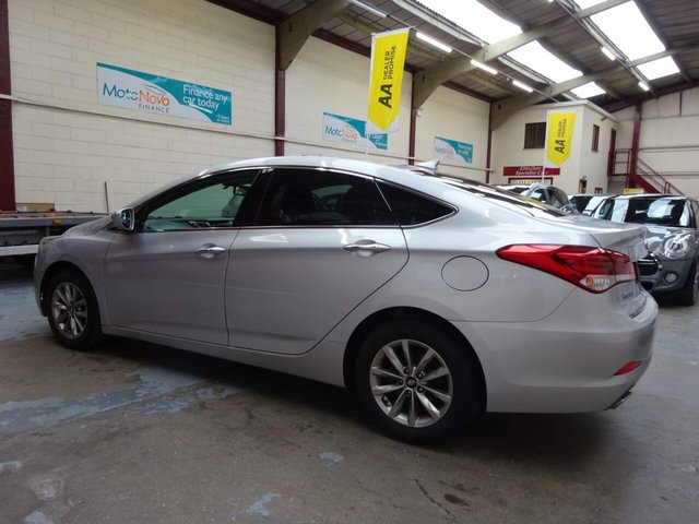 EscSales's tweet image. Hyundai I40 £10,500
2017 67 HYUNDAI I40 1.7L CRDI SE NAV BLUE DRIVE 4D 139 BHP
*ULEZ Compliant*
Contact Info In BIO
Additional Info:
ebbsfleetspecialistcars.co.uk/used-hyundai-i…
#usedcars #usedcarsforsale #carsales #cardealer #cars #carbuying #cardealership #dealership #forsale #Hyundai #HyundaiI40