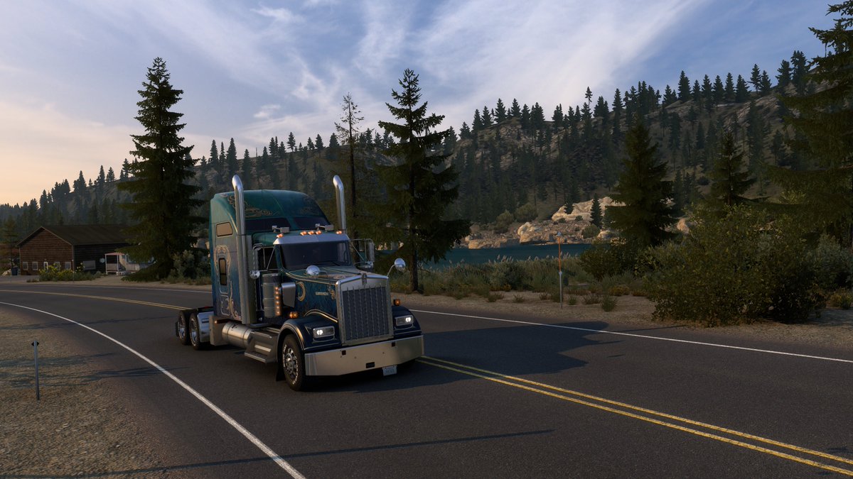 DanielHlousek's tweet photo. King of the Road. @SCSsoftware #americantrucksimulator #BestComunityEver #game #screenshots #truck #simulator https://t.co/7oc3rpn0Cr