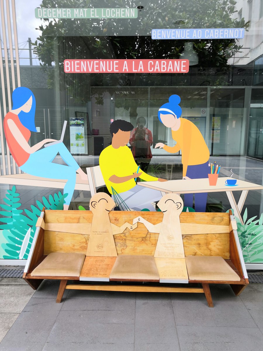 LTDSciences's tweet photo. 🥳 Hourra, le banc musical est installé !🎶 Venez le tester tout l'été devant la cabane aux champs à Saint-Brieuc. ➡️A deux ou trois, installés sur le banc, vous vous prenez par la main, touchez les accoudoirs et écoutez ! 🧑‍🤝‍🧑🎹
🎥N'hésitez pas à nous partager vos vidéos https://t.co/oeRcYvlUQi