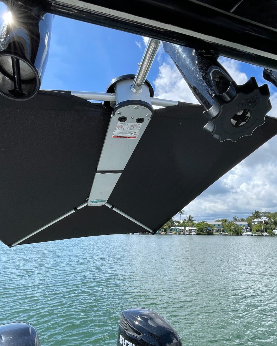 taco_marine's tweet photo. No more hot seats on deck! 😅🔥 Keep your cool and protect your skin with ShadeFin boat shade - the ultimate accessory for every boat lover. ☀️🚤

#shadowinseconds #shadefinboatshade #staycoolonthewater #boatlifemadeeasy #shadefin #boatshade #sunprotection #boating #tacomarine https://t.co/WJHeIl92P7