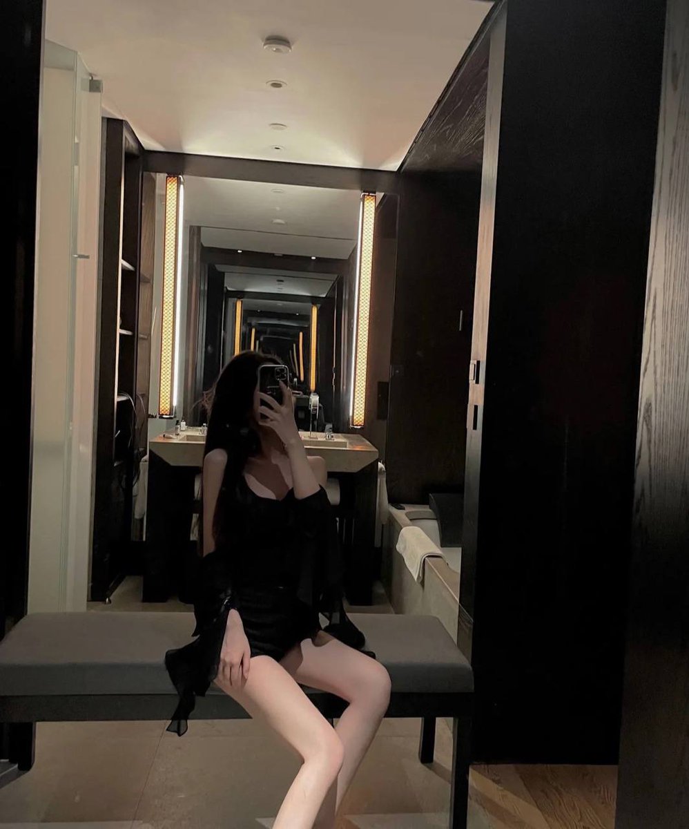 nini9666's tweet photo. 下雨天好無聊
要來約約嗎🥰
#無套 #多人3p #多人 #粉穴 #毛穴 #野幹 #淫蕩 #幹嘴 #欠玩 #連結 #幹穴 #性感 #騷貨 #抽插 #餵食 #巨物 #爽幹 #群玩 #野戰 #刺激 #全裸 #全見onlyfans #解鎖 #無碼影片 #無碼 #全見 #約愛 #騷女約炮 #慾火 #騷女 #猛男 #粉嫩 #粉嫩小穴 #轉推免費約一次 https://t.co/bR9R1TCwDn