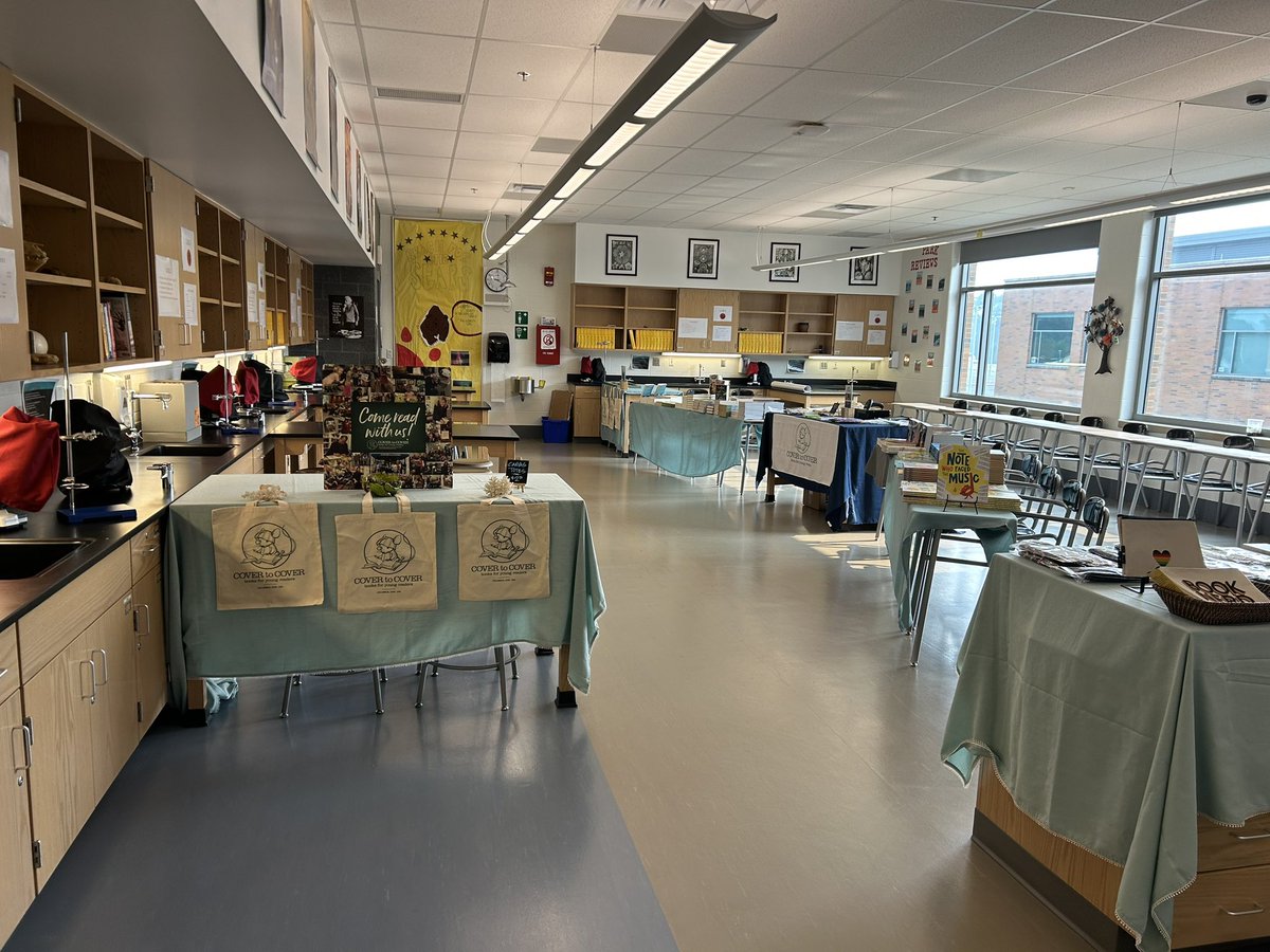 Cover to Cover bookstore is here.  #nerdcampOH