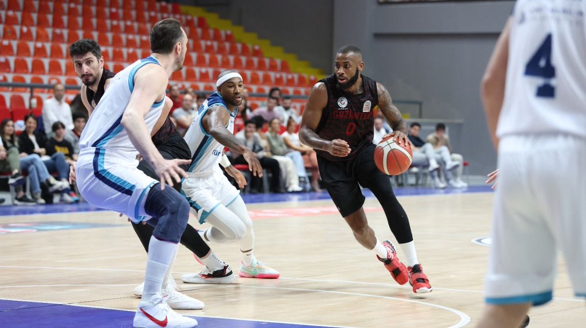 gazete_27's tweet photo. Baskonia, Miller'e talip oldu
https://t.co/6vyKFr8P9p #gaziantepbasketbol #Miller #talip #dahaneolabilirki https://t.co/QjNQQPP8d4