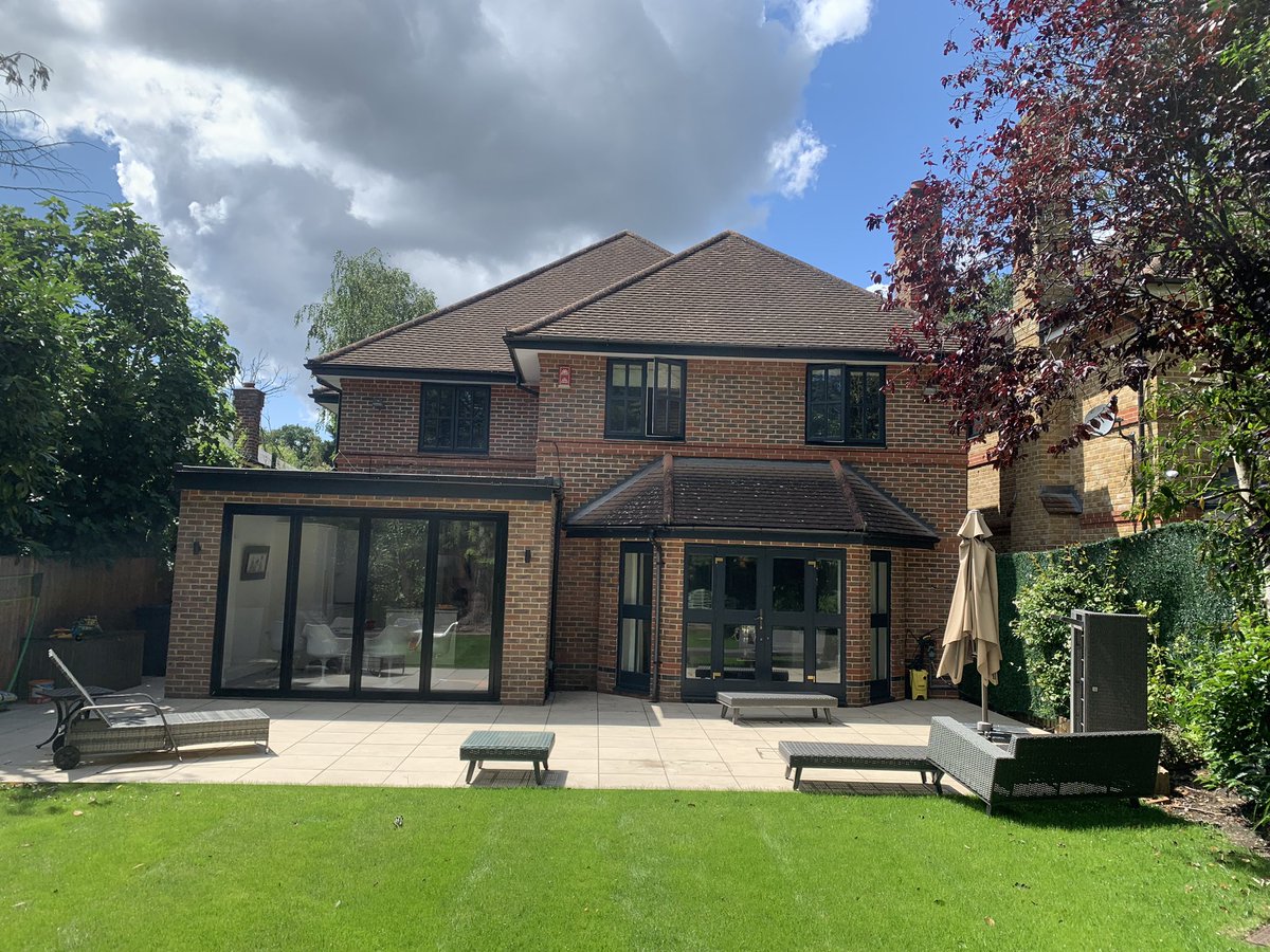 Hertsdecorator's tweet photo. Project #arkley completed today. I love outside work when it’s sunny &amp; warm https://t.co/39ocEzU6u5