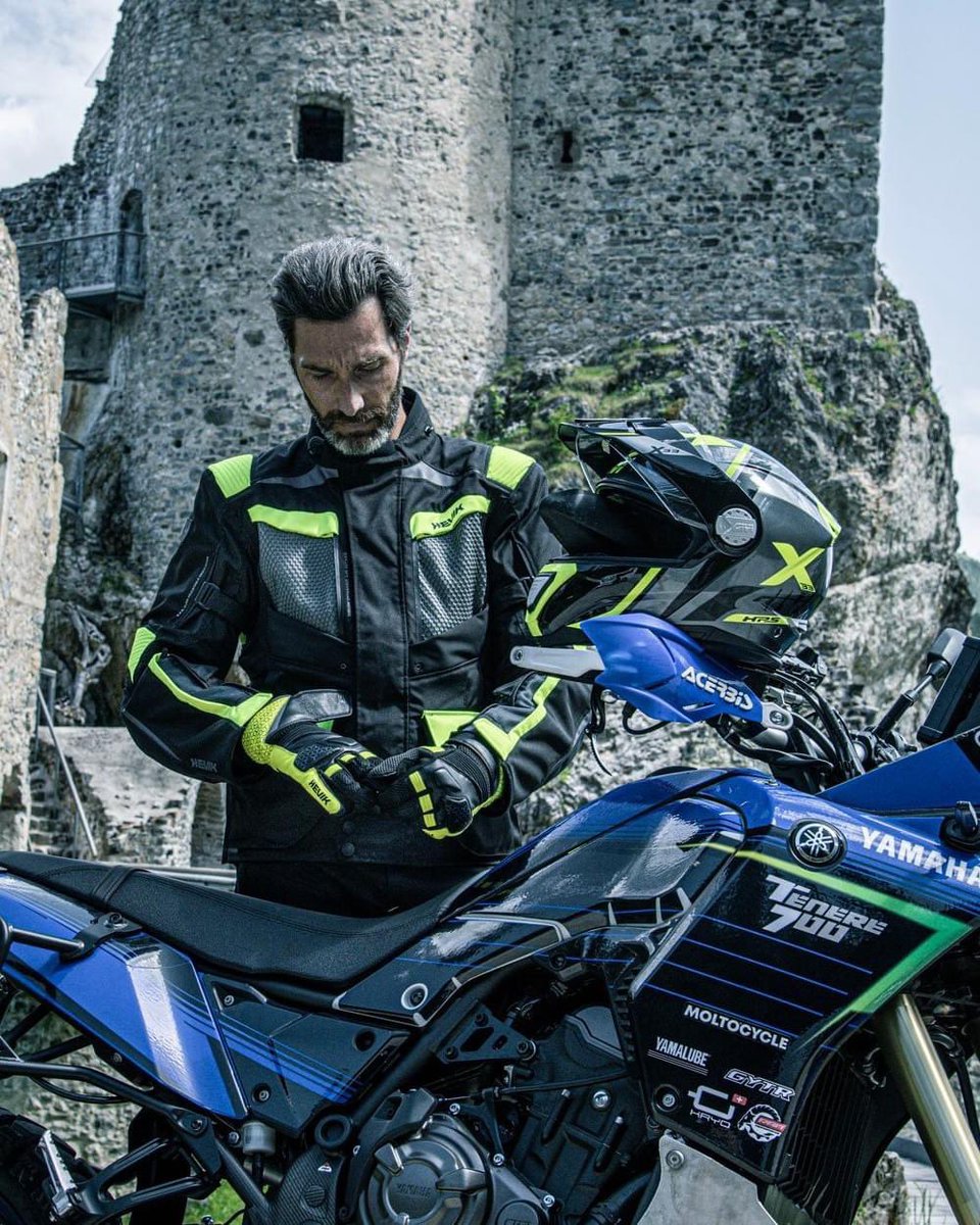 hevik_style's tweet photo. 🇮🇹 Siamo avventurieri moderni, esploratori delle strade meno battute, sempre pronti ad abbracciare l'ignoto.

#ridemore #mototravellers  #adventure #motorcycle #offroad #enduro #mototravel #bigtrail #advrider #dualsport #adventurebike #hondacrf  #dualsportadv #makelifearide https://t.co/GsVrKVdF5R