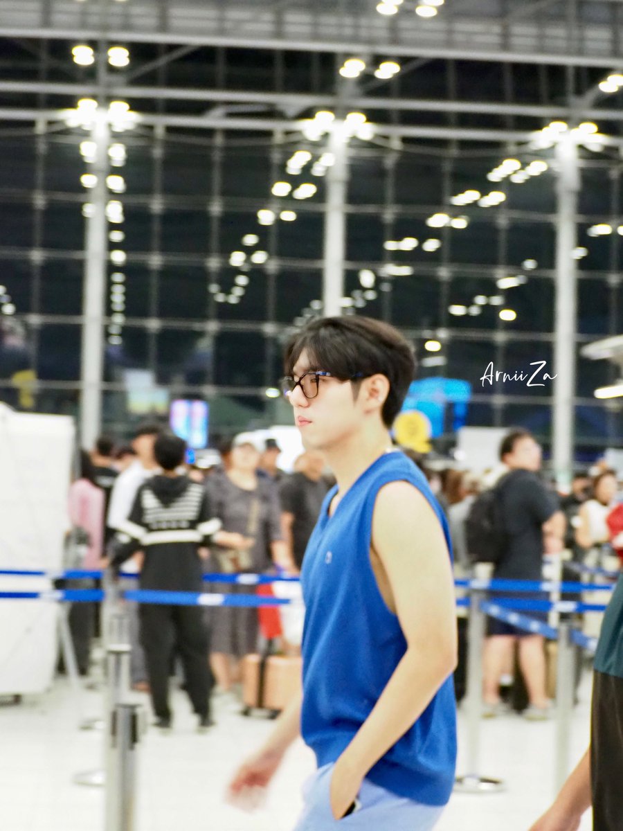 ArniiZa's tweet photo. ขอลงเก็บไว้หน่อยฮะ มารอฮันบินแต่ไม่เจอฮันบิน🥹
#GAHO #PANDORAFEST
#PANDORA_KHIPHOP2023 https://t.co/qcdv2s66lS