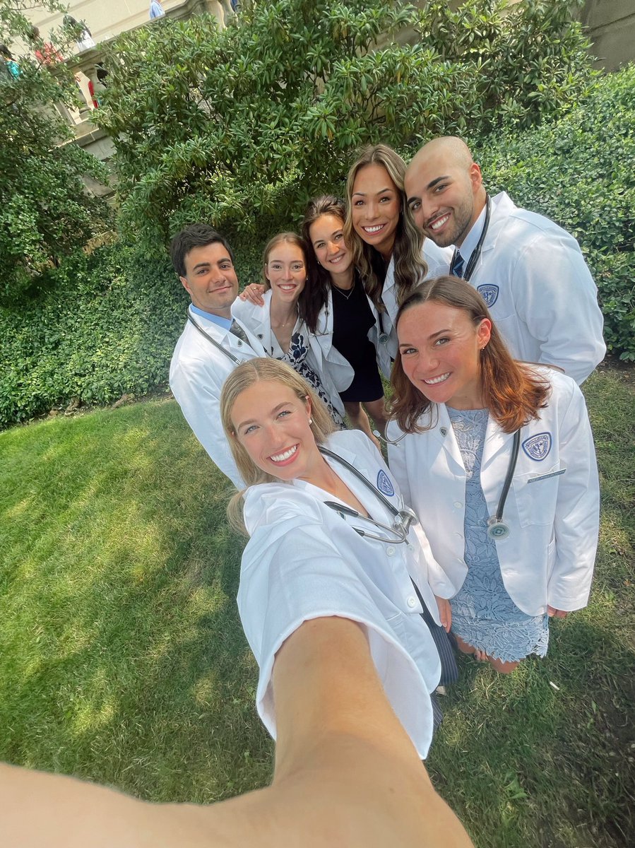 An amazing first week @CleClinicLCM! Grateful to be surrounded by such supportive family, friends, and classmates. Here’s to the next 5 years!