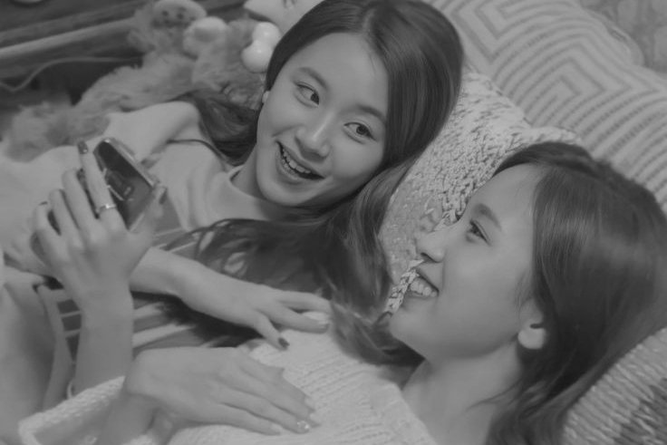 darkslux's tweet photo. CAPTURED IN MY MIND

#MiChaengAU

Because of volleyball, Chaeyoung lost her girlfriend who killed herself due to the pressure in academics and now, she despise that sport she once loved. Mina is a photographer and accidentally capture the girl she wanted to be in her lens forever https://t.co/Dz604ZWJYD