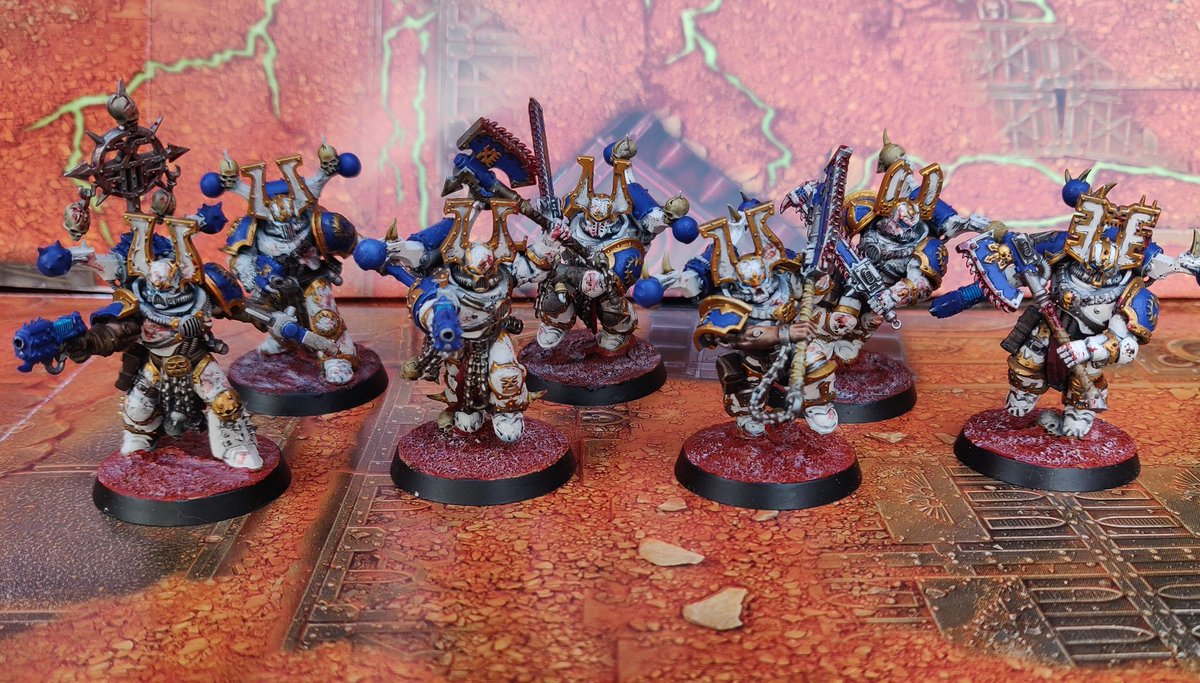 WH40k_Chris's tweet photo. First 7 of the Khorne Berzerkers finished. Only 3 left to complete the squad. Slowly getting there.
#WarhammerCommunity #Worldeaters https://t.co/WeNES1ldBb