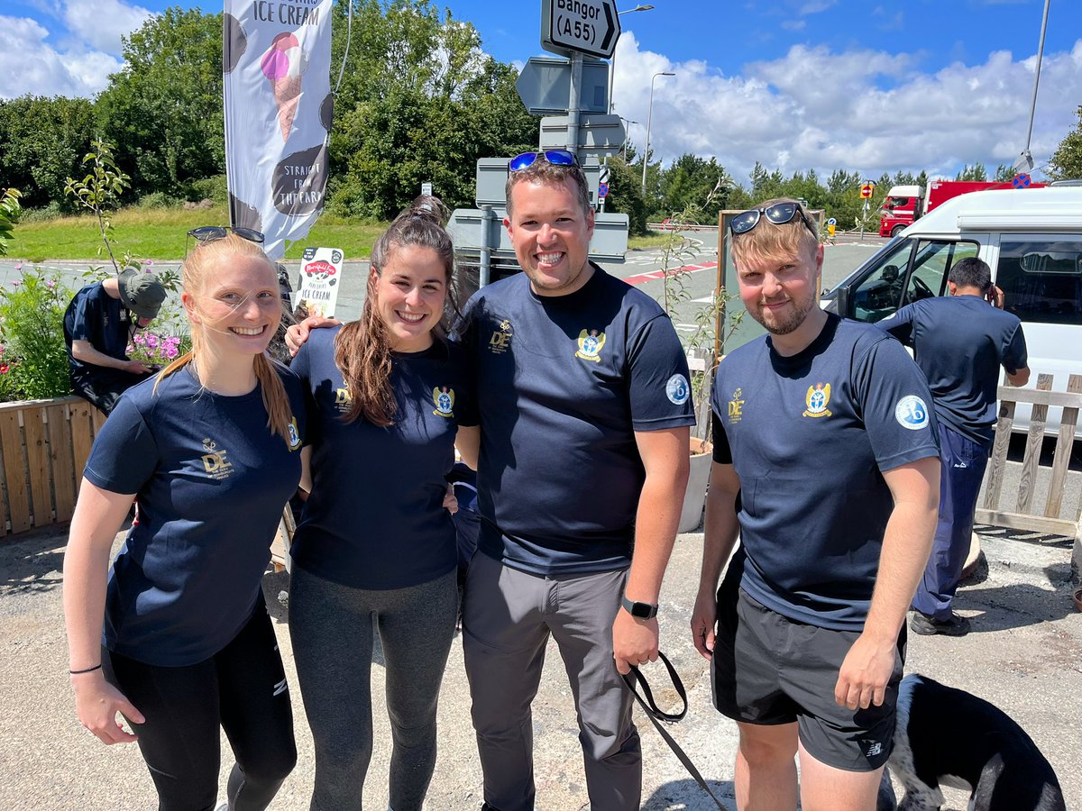 MissECollierDGS's tweet photo. 4 tired teachers and 44 exhausted students, but the expedition is over and we are now on the coach home - see you soon🤞@DartfordGS we will update an ETA from the services @MissMacKenzie7 @GeogAttwell https://t.co/Yd0y0v5YcC