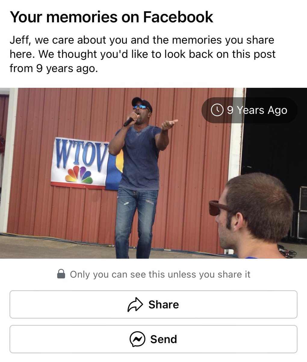 JCecil35's tweet photo. @dariusrucker one of my favorite years going to #Jambo https://t.co/d2nBcnbJFi