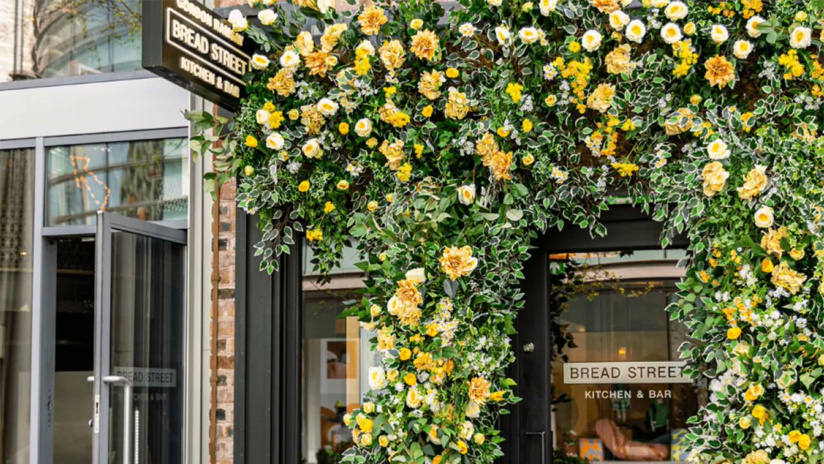 British Summertime is in full swing at Gordon Ramsay's Bread Street Kitchen. https://t.co/zulx6Sh0Rf https://t.co/2HaRA5rhk6