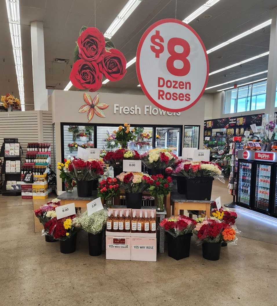 ❤️🌹It’s the last week to buy $8 dozen rose bouquets for that special somebody 🌹❤️ Don’t miss out!