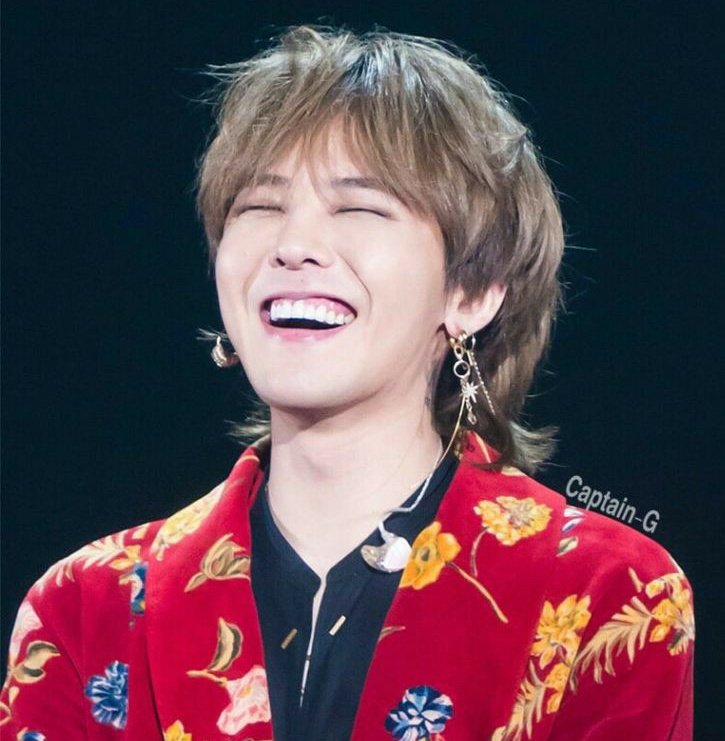 IMG183's tweet photo. Alguien tiene la sonrisa más hermosa del mundo 💘 @IBGDRG💌
#GDRAGON https://t.co/TLSEMbrw3X
