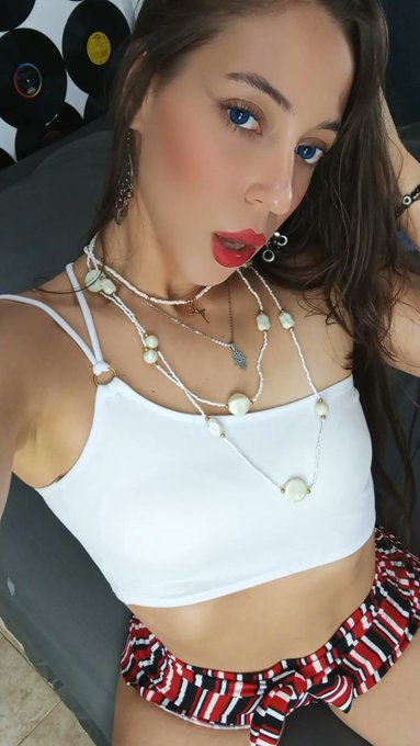 Hi guys 🎠 https://t.co/nRSTmp8qYm