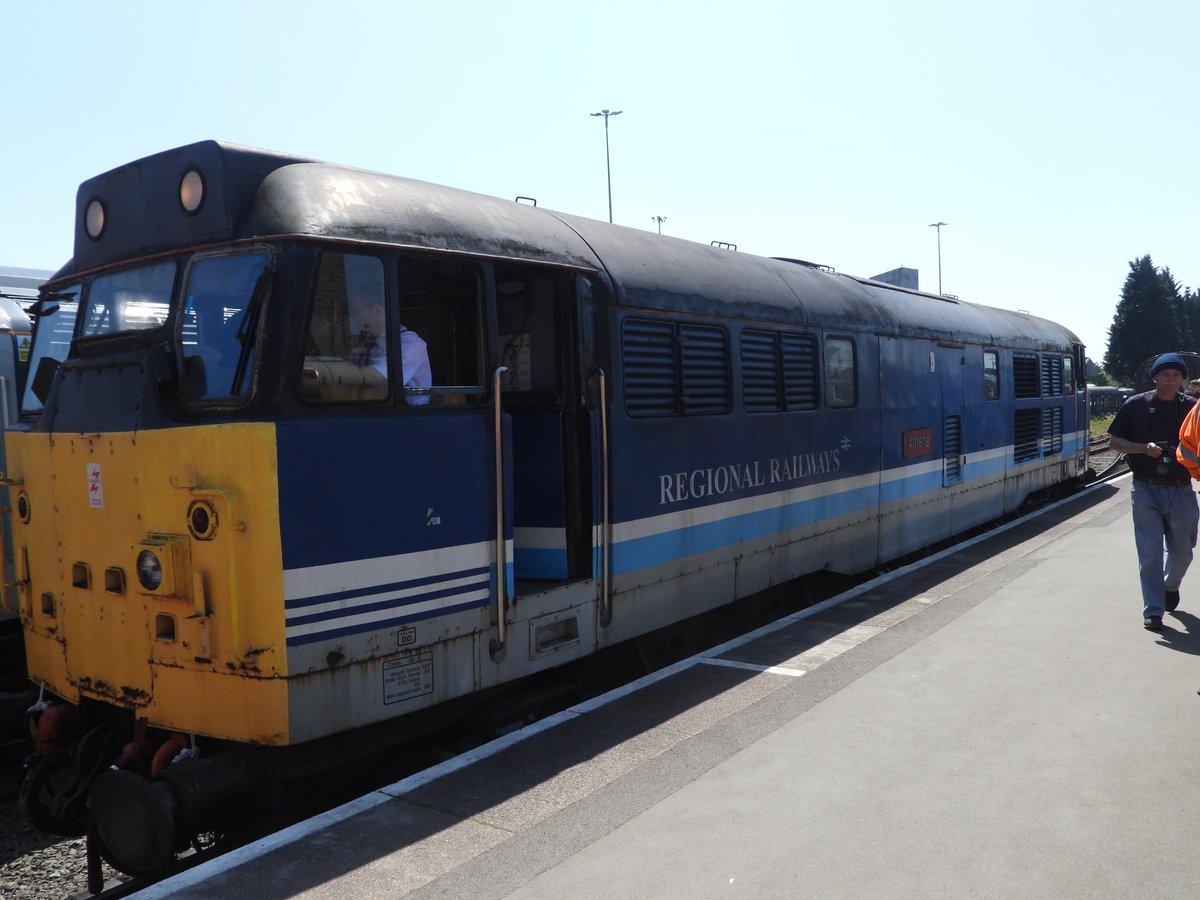 DanSpotter86's tweet image. RETRO TIMES AT THE GALA!!!!

here's a shot of Nemesis Rails Class 31270 (Athena) in its rather Weathered but striking Regional Railways Livery Having arrived at Kidderminster Town from Highley on 20/05/23. #Class31 #Regionalrailways #svr #severnvalleyrailway #springdeiselgala2023
