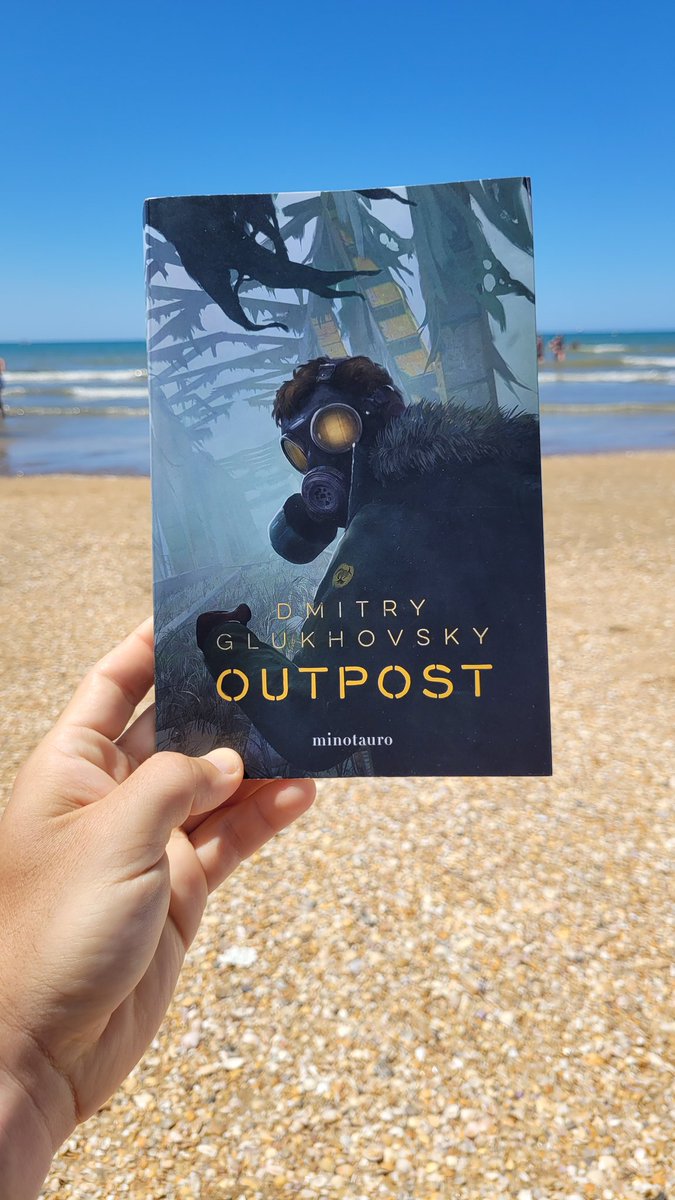 distopolis's tweet image. Toca compensar el ambiente opresivo de #Outpost de @glukhovsky...