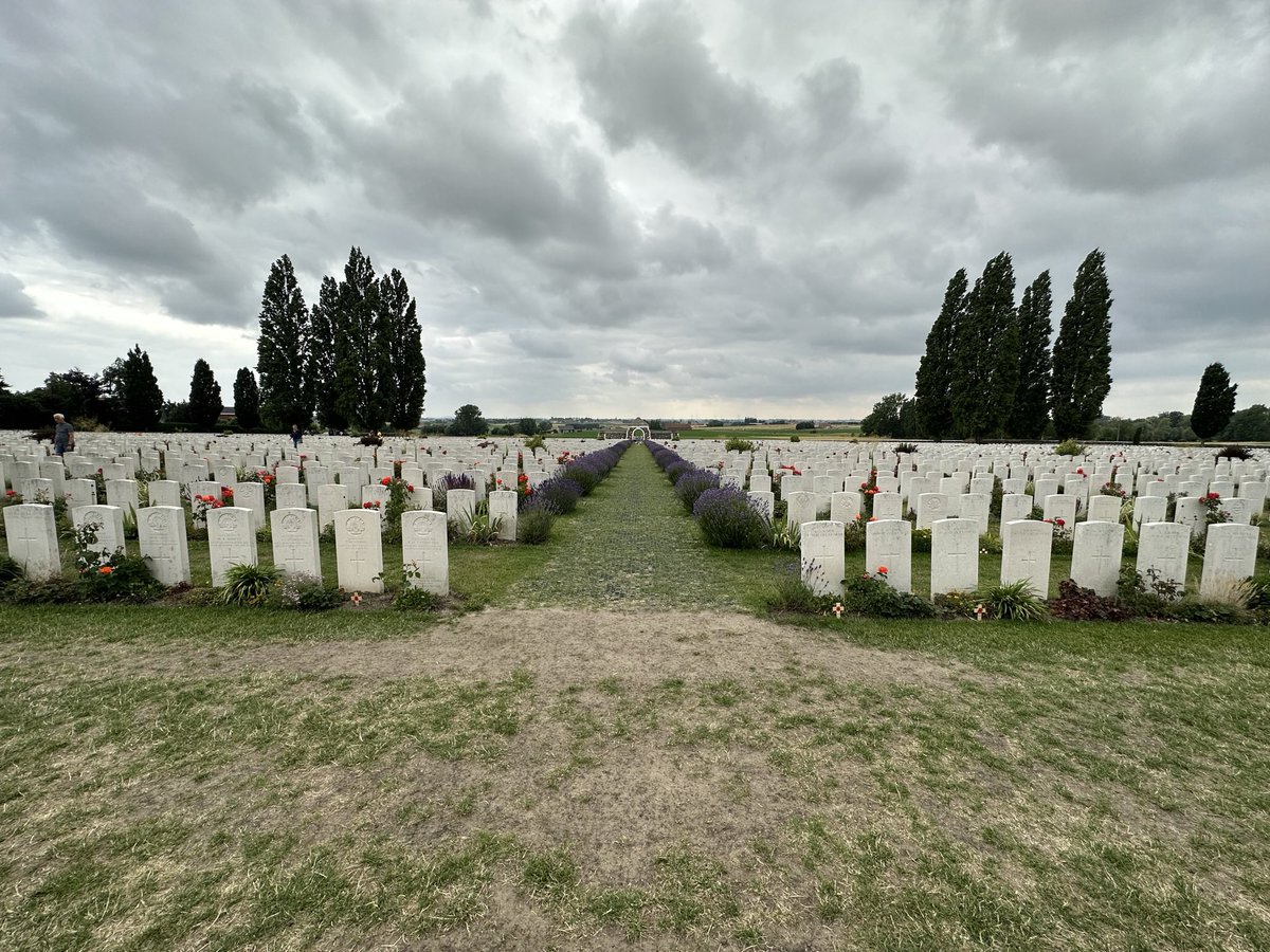 After a day alongside spent exploring Amsterdam, @HMSCharger continued on to Bruges, Belgium where embarked OCs had the opportunity to visit restored WWI German trenches and the Tyne Cot war cemetery, where 11,961 Commonwealth servicemen of WWI are buried or commemorated.