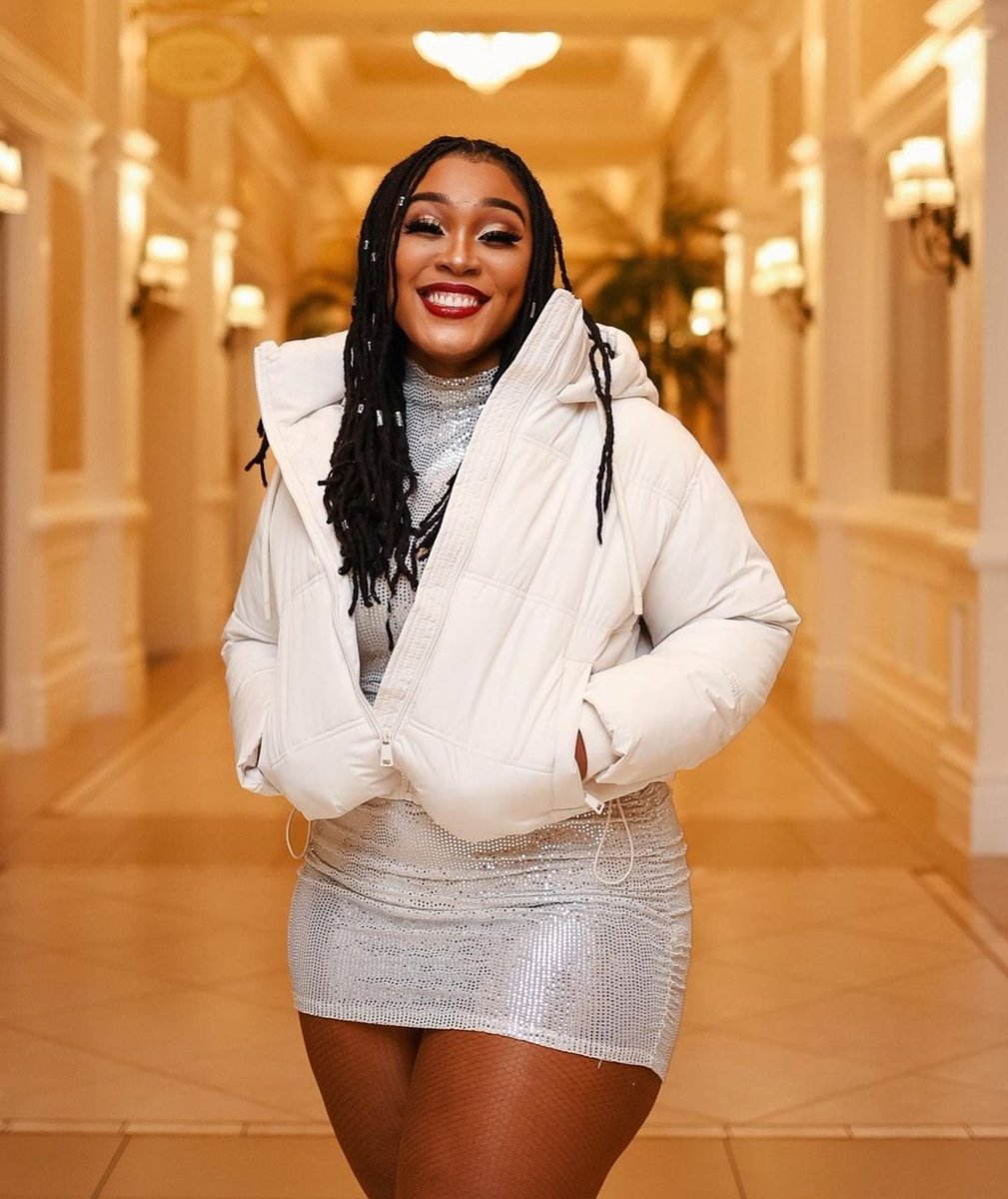 Ed_EdMedia's tweet photo. Lady Zamar is beautiful👌👌 https://t.co/0H3JZKxvkA
