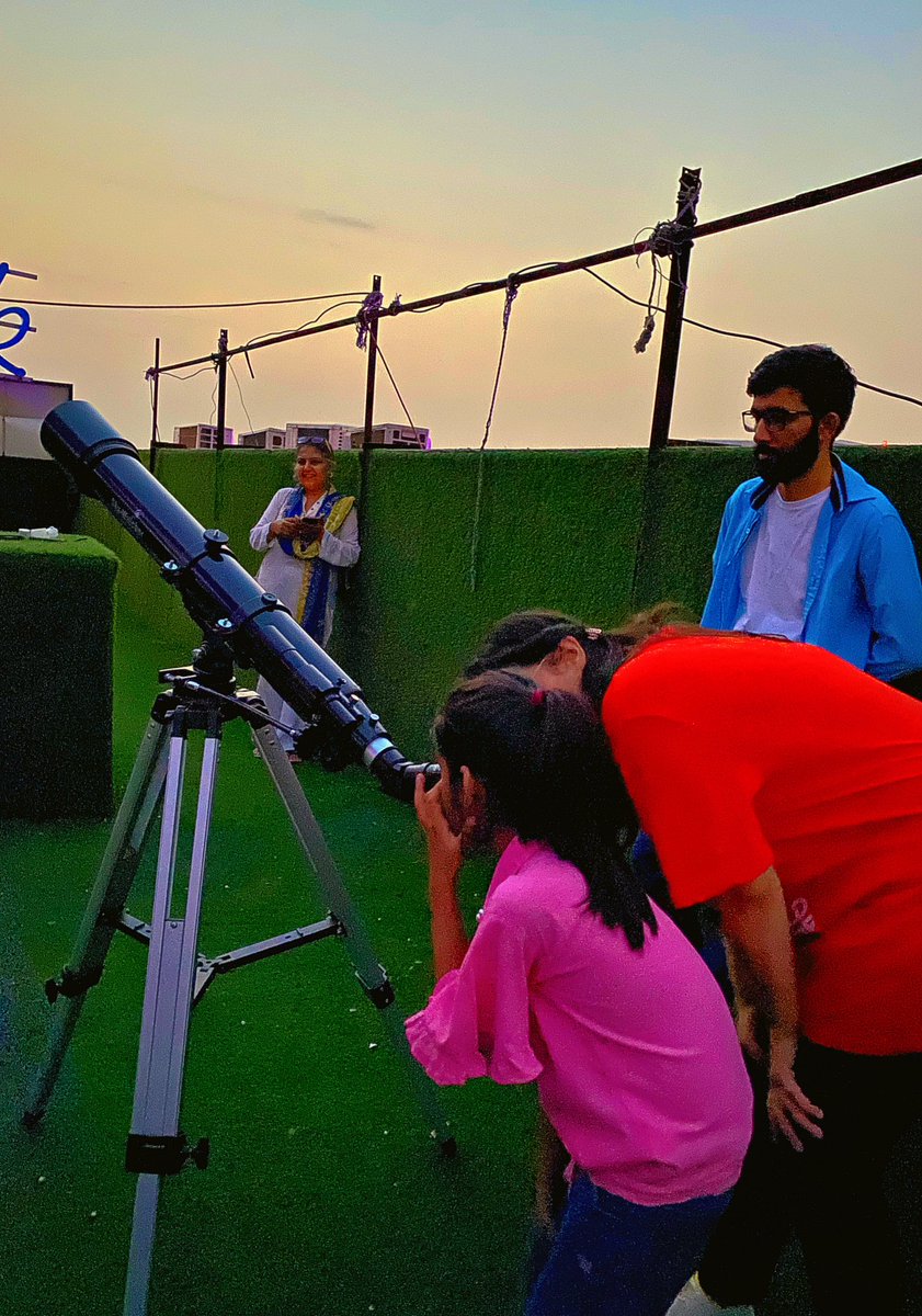explorebyyumna's tweet photo. Just wrapped up our Space Explorer Summer Camp! 

🌌 From constellations to the planetary system, measuring time without digits and observing moon via telescopes, our young explorers learned and experienced it all. 🔭 🌕

#astronomyinpakistan #cosmostoclassroom  #STEM https://t.co/bVgfliBAOO