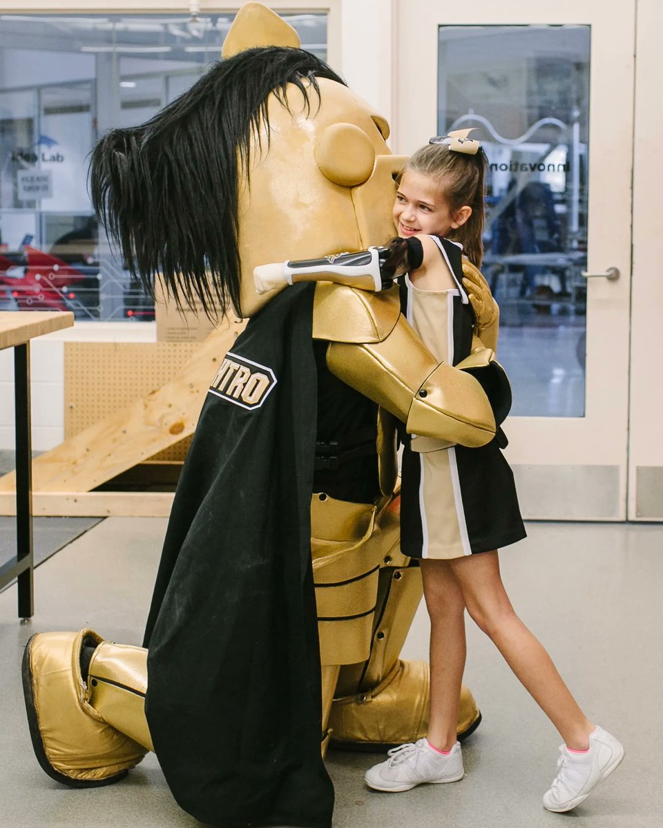Limbitless3D's tweet image. 60 years of moments like this…💙💛

Limbitless Solutions is proud to be part of @UCF – encouraging bionic kids to #ReachForTheStars and #UnleashingPotential of our UCF scholars! 

#UCF #ChargeOn #GKCO