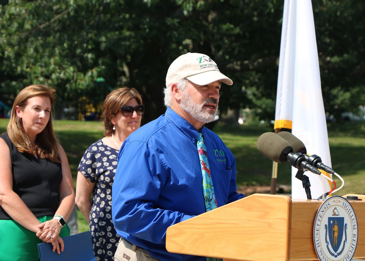MassCEC CEO Jen Daloisio was joined at the Franklin Park Zoo on Wednesday last week by Representative Liz Miranda <a href="/LizForBoston/">Liz Miranda</a> <a href="/EEASecretary/">Rebecca Tepper</a> Rebecca Tepper, and <a href="/zoonewengland/">Zoo New England</a> CEO John Linehan for the ribbon-cutting ceremony for the zoo's fully electric shuttle bus. ⚡🚌