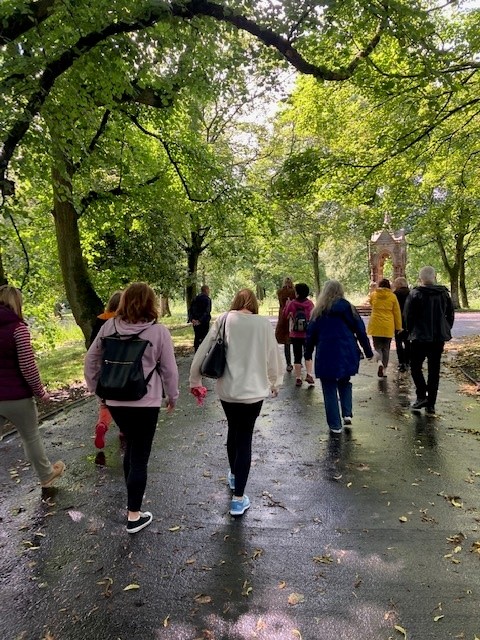 stayingwellcal's tweet photo. Staying Well & Active Calderdale funded today's walk leader training course. Eleven local people are now fully trained to lead walks, so watch for a walk near you!
Contact: stayingwellproject@nhpltd.org.uk / 01422 392767
#WalkLeader #StayingWell #ActiveCalderdale #Community https://t.co/0TVEnNmhSu