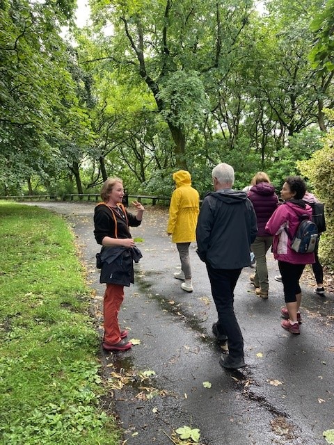 stayingwellcal's tweet photo. Staying Well & Active Calderdale funded today's walk leader training course. Eleven local people are now fully trained to lead walks, so watch for a walk near you!
Contact: stayingwellproject@nhpltd.org.uk / 01422 392767
#WalkLeader #StayingWell #ActiveCalderdale #Community https://t.co/0TVEnNmhSu