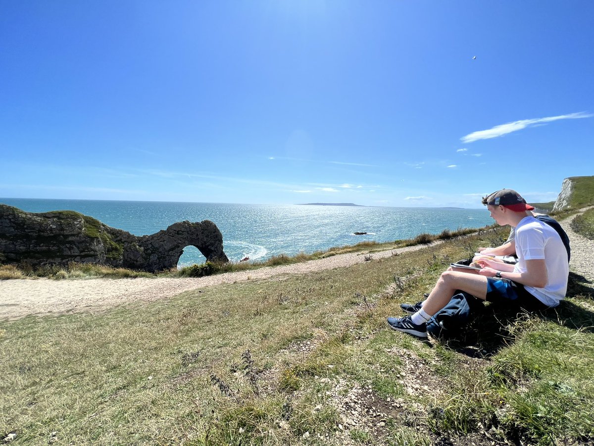 BCGeogDept's tweet photo. Year 12 have arrived in Dorset. A beautiful location to undertake some field sketches of coastal landforms. https://t.co/C3qbvKsR1d