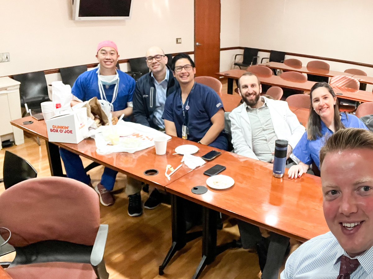 DiLaurentino's tweet photo. Enjoying breakfast and robotic foregut surgery with these amazing chiefs @Ryan_ChinMD @MDJackLiu @MontefioreSurg  #MedTwitter #SoMe4Surgery https://t.co/1RhlKy0Tzp