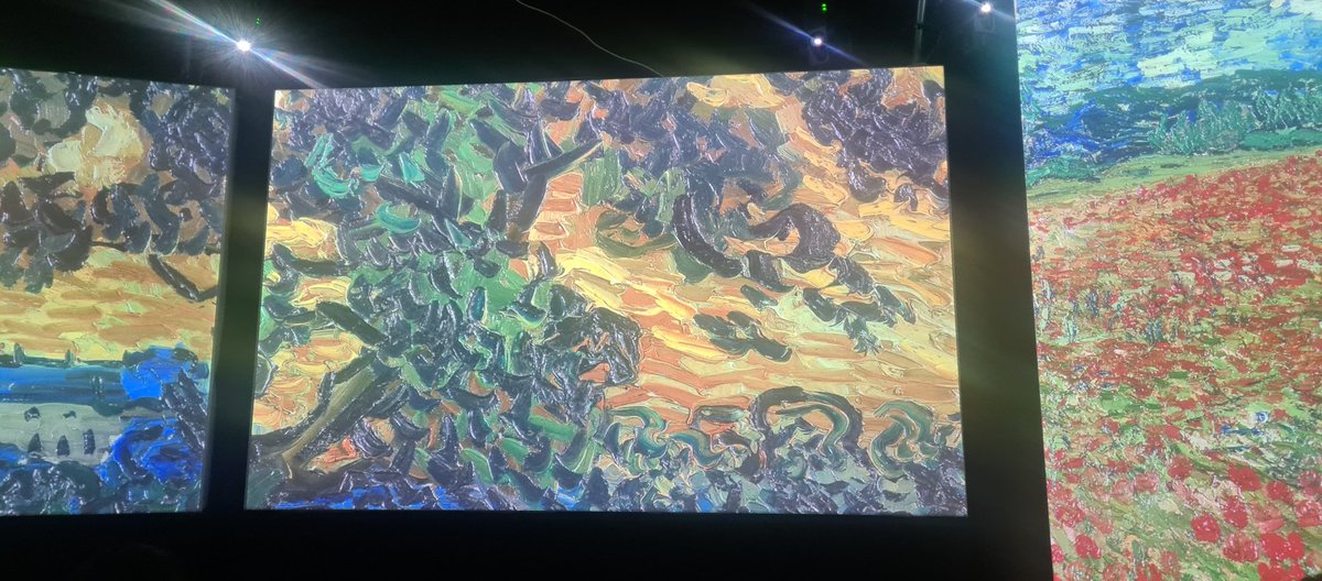 andikawiro's tweet photo. My archive for #VanGoghAlive (1) https://t.co/p9UbPsPgo2