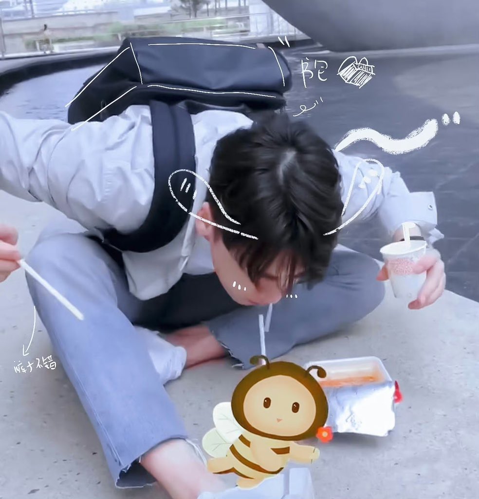 shinicha0504's tweet photo. Do you know you're so cute?🥹🥹#李易峰 #LiYifeng #LYFENG #lyf #リーイーフォン #이역봉 #หลี่อี้เฟิง #LýDịchPhong #loveyouforever https://t.co/5uwzYJnwd5