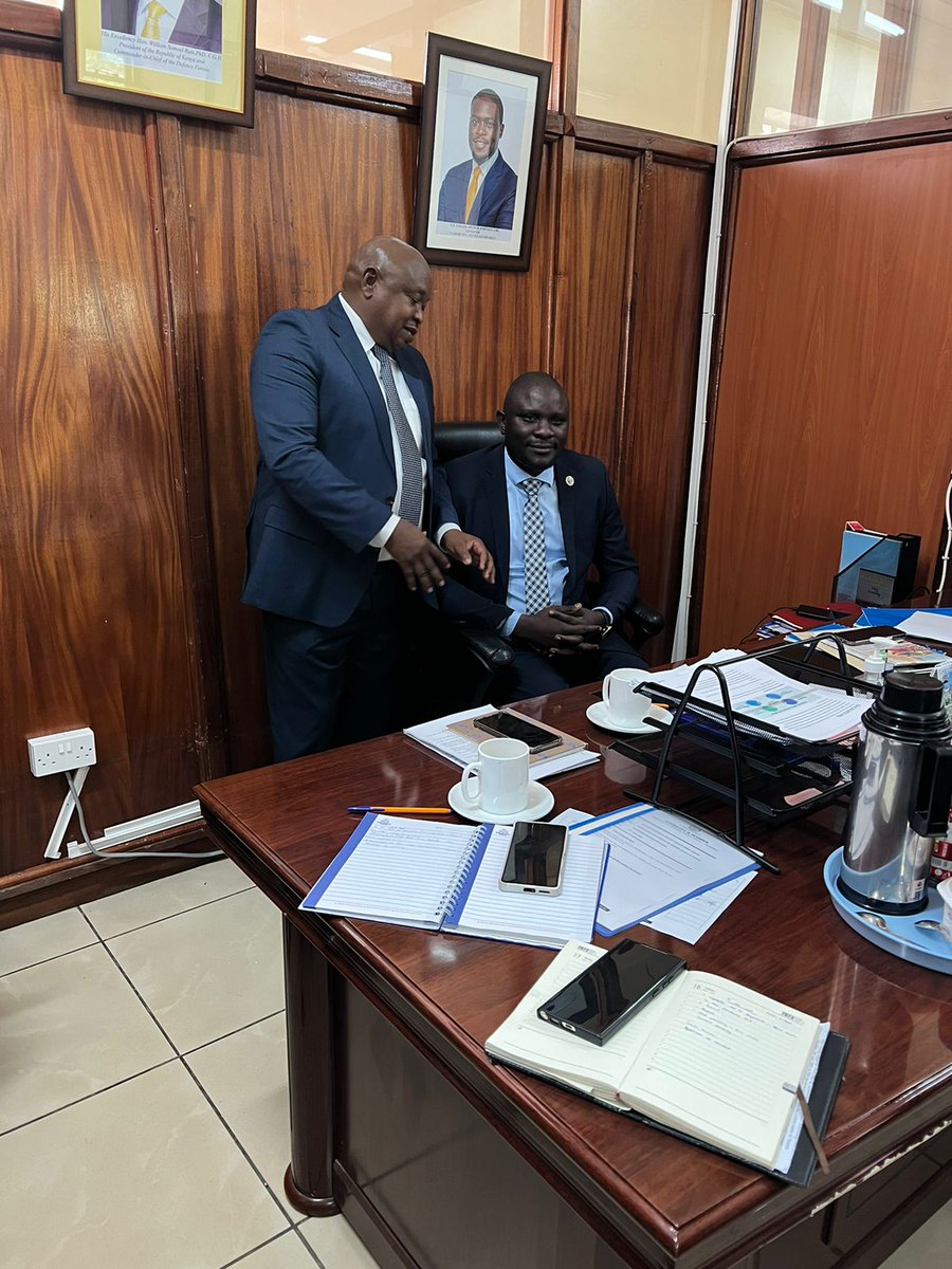 BrianMulama_'s tweet photo. I officially take over the Mobility and Works docket at the Nairobi City County. I humbly thank my predecessor,  Mr. Patrick Mbogo for the great work he has so far accomplished. To my boss, H. E Governor @SakajaJohnson, we won't let you down. Lazima iWork! https://t.co/gTq5Vps6qe