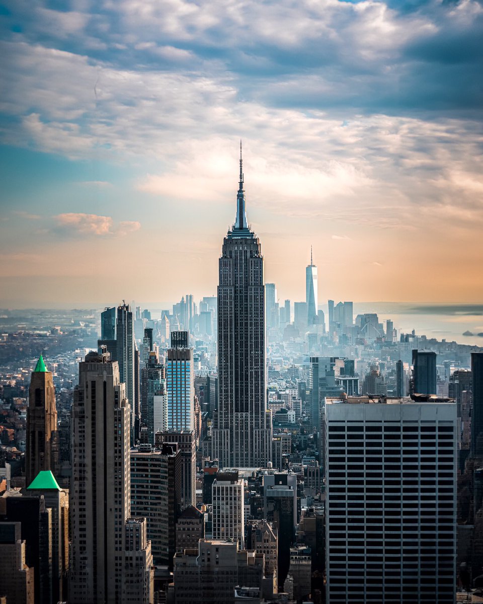 Memory from New York Baby ! 
.
#streetphotography #streetphotographer #cityscape #landscape 
#landscapephotography #empire 
#digitalart #urbanvisual #citylife #citypop