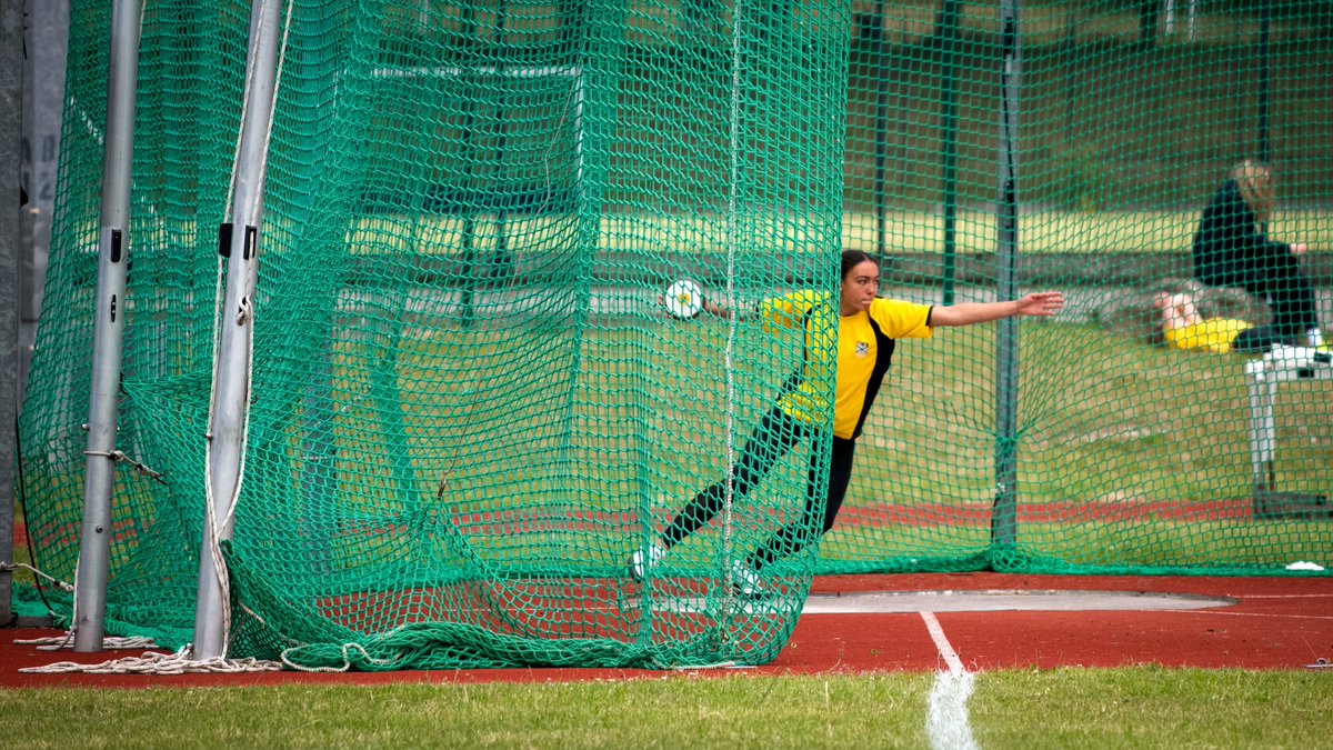PlymouthCollege's tweet photo. 🌟 Pupil Success: Nubia succeeds once again at the SIAB Internationals.
Congratulations to Nubia for retaining her discus title with a throw of 42.66m! 😮
Nubia currently tops the UK's Under-17 rankings by over 6 metres and has won 3 English Schools' Championship Titles! 🏆 https://t.co/7pWw8jT4k6