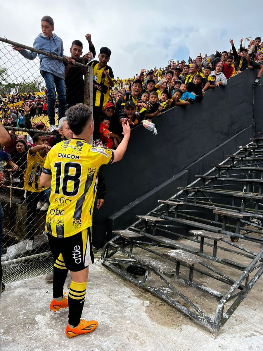 Ronaldoch10 tweet media