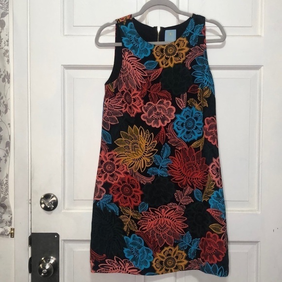 whatishaps1's tweet photo. So good I had to share! Check out all the items I'm loving on @Poshmarkapp #poshmark #fashion #style #shopmycloset #bananarepublic #croftbarrow #cece: https://t.co/LIIIuw0Luc https://t.co/1ICeIua4dO