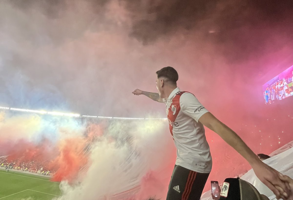 MatiVujo's tweet photo. @RiverPlate Siempre river. Ayudenme a encontrar a este muchacho https://t.co/ilcEeu3lMW